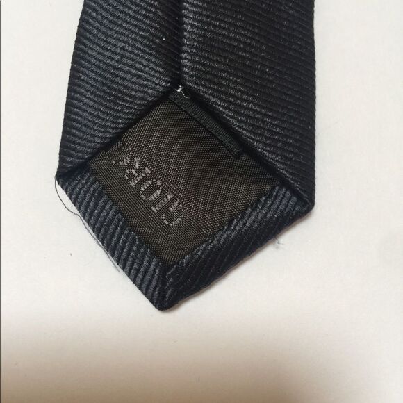 Giorgio Armani Silk Tie  - Picture 4 of 8